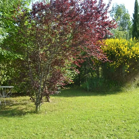 Le Jas De Nocleg ze śniadaniem *